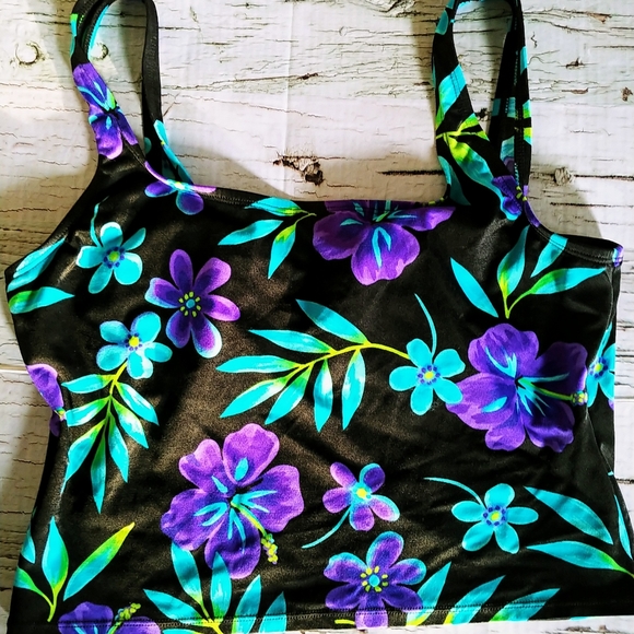 ✨Floral Tankini Size Large